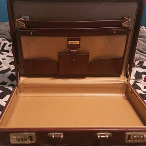 Oleg Cassini Briefcase (Vintage Hard Shell)
